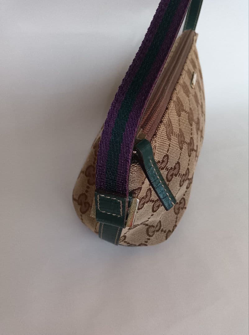 GUCCI　GGキャンパスアクセサリーポーチハンドバッグ　ベージュ141809