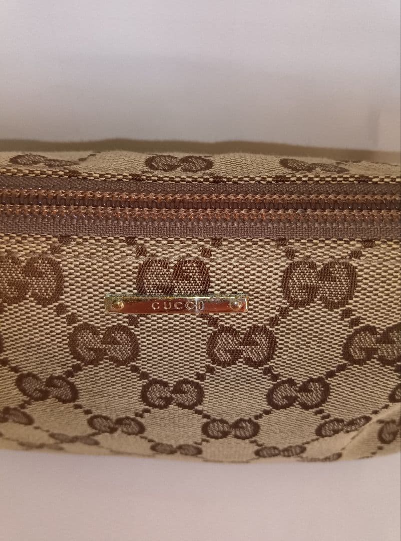 GUCCI　GGキャンパスアクセサリーポーチハンドバッグ　ベージュ141809