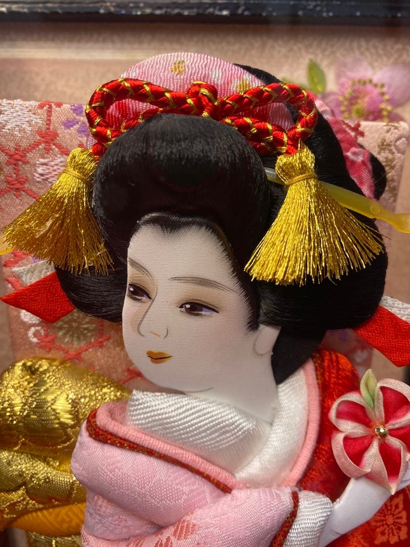 羽子板　アクリルケース黒塗り刺繍８号・サイズ間口約２４×奥行約１８×高さ約３９㎝