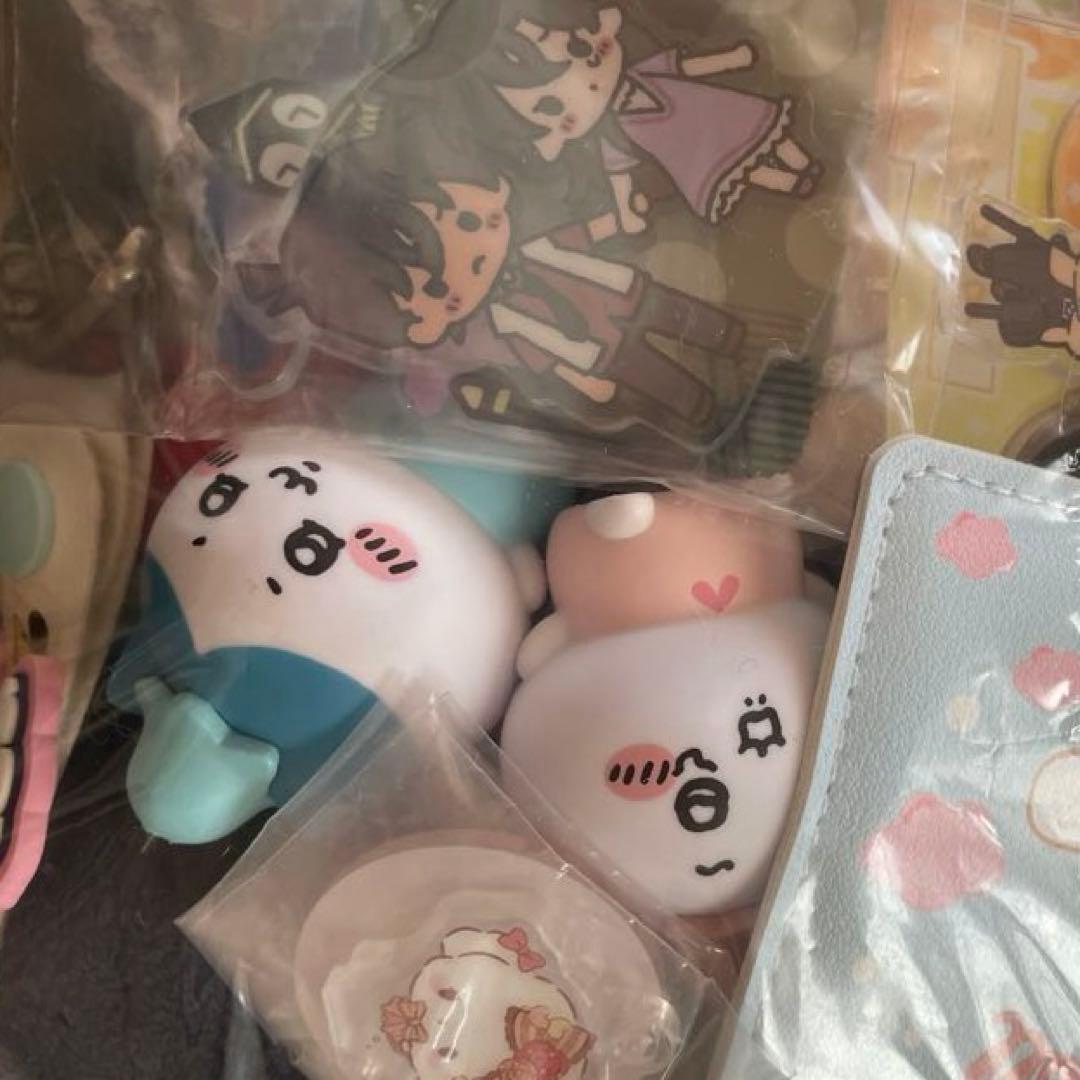 ノンジャンル アニメグッズ 雑貨 250個程度 大量まとめ売りセット