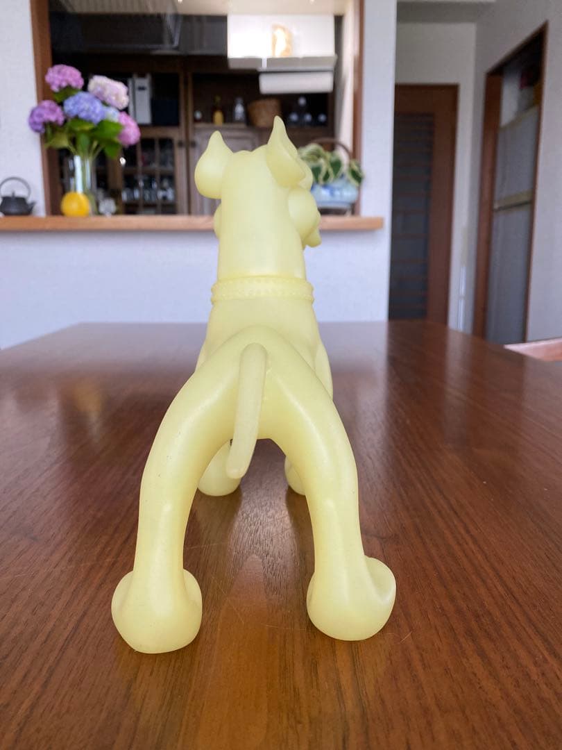 MEDICOM TOY ×NEIGHBORHOOD 犬のフィギュア 溜光素材