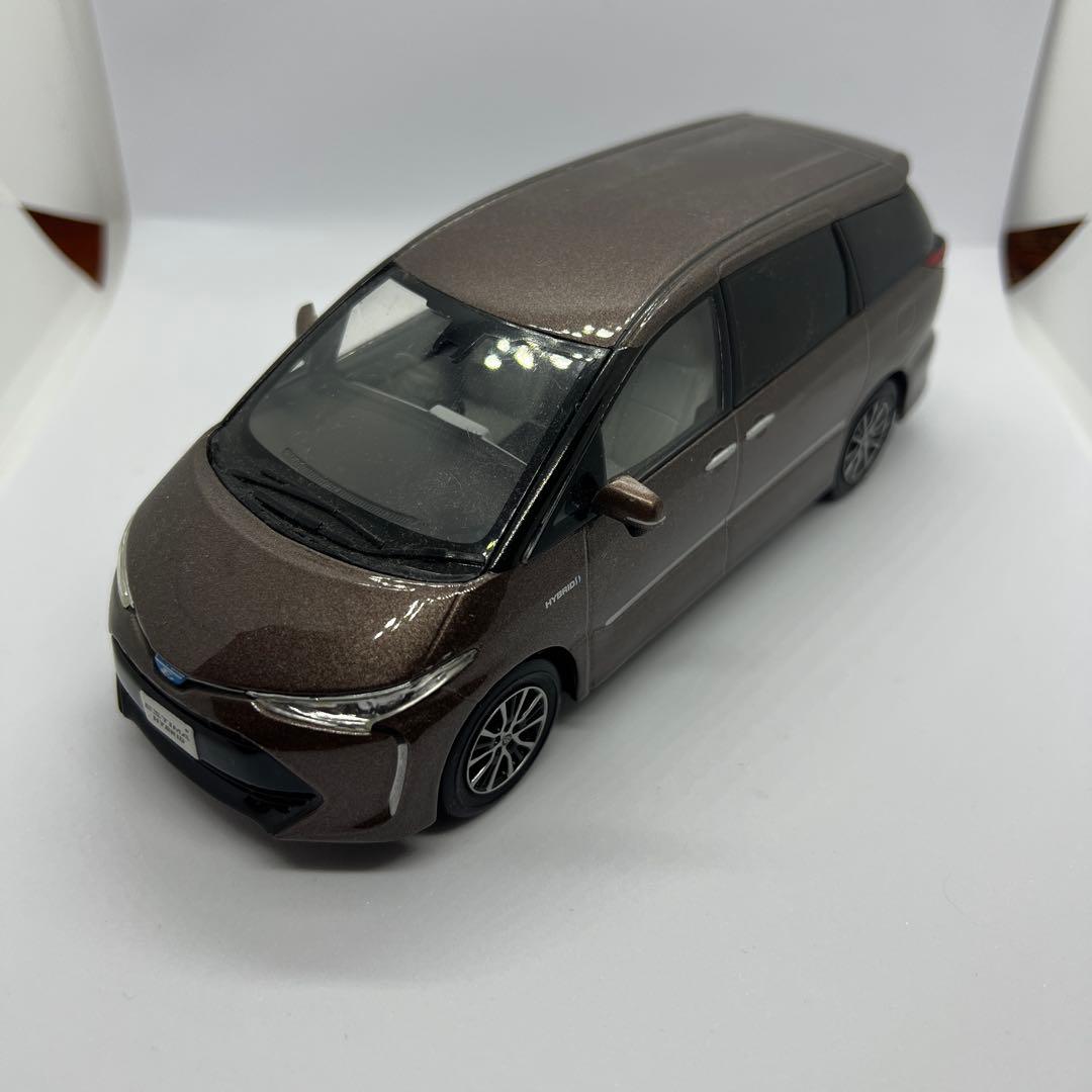 トヨタエスティマ カラーサンプル - メルカリ