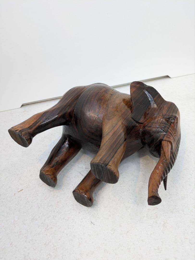 ☆b718、希少 唯一無二の模様 黒柿 象 彫刻 置物