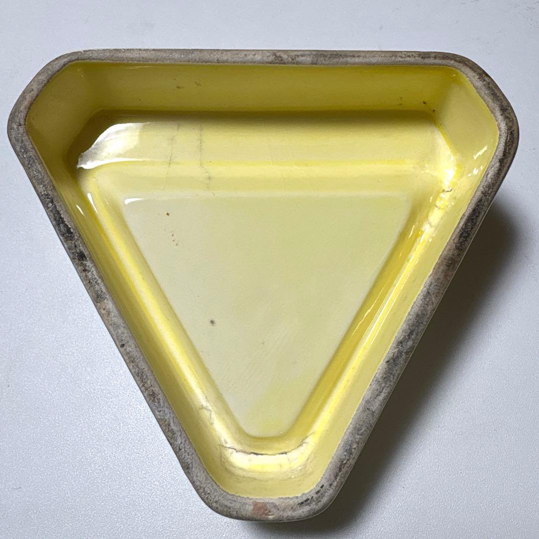 ビートル型オブジェ付き フォルクスワーゲン灰皿 陶器　ノベルティ