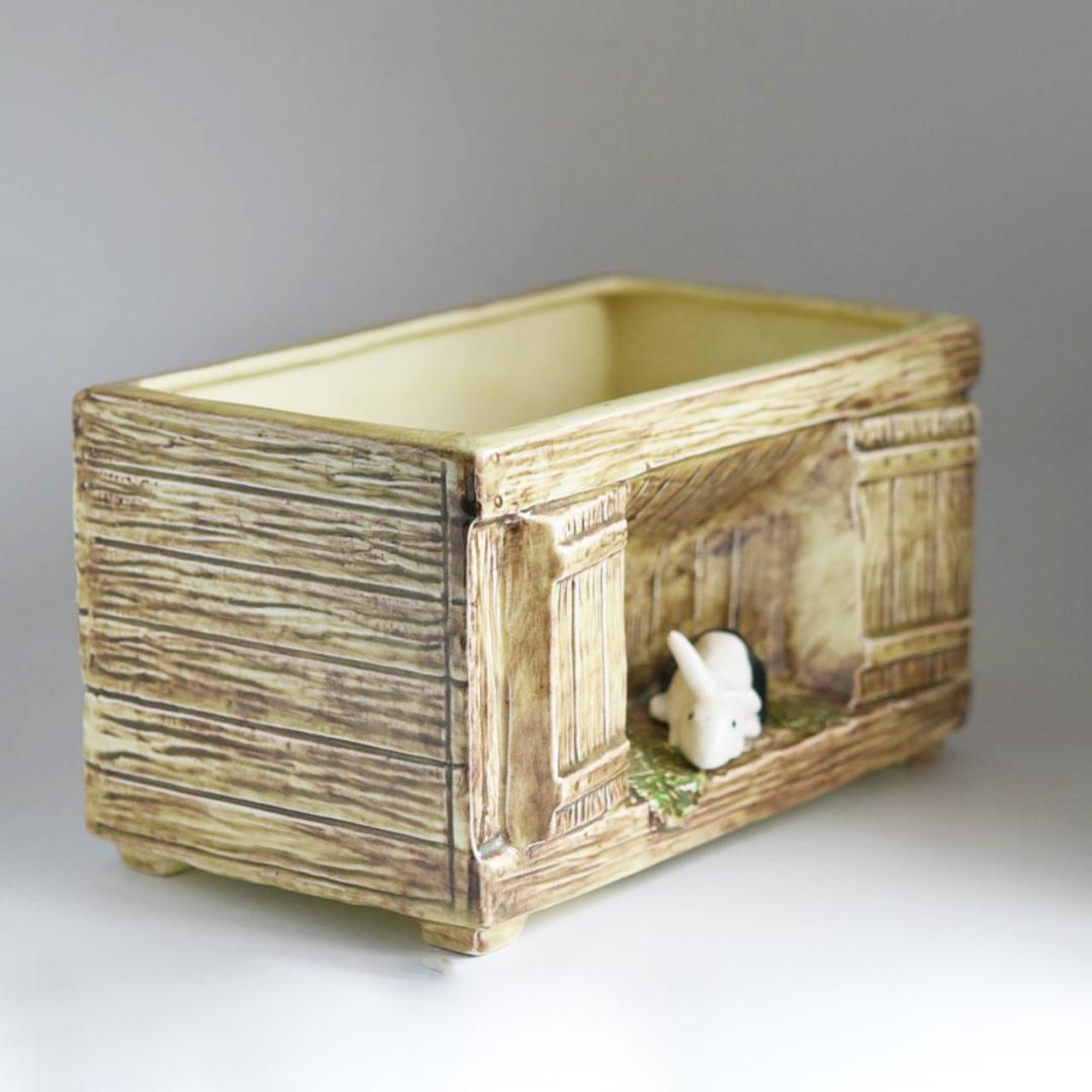 イギリスヴィンテージ　\"Falcon\"　ラビット陶器のオブジェ[sa699]