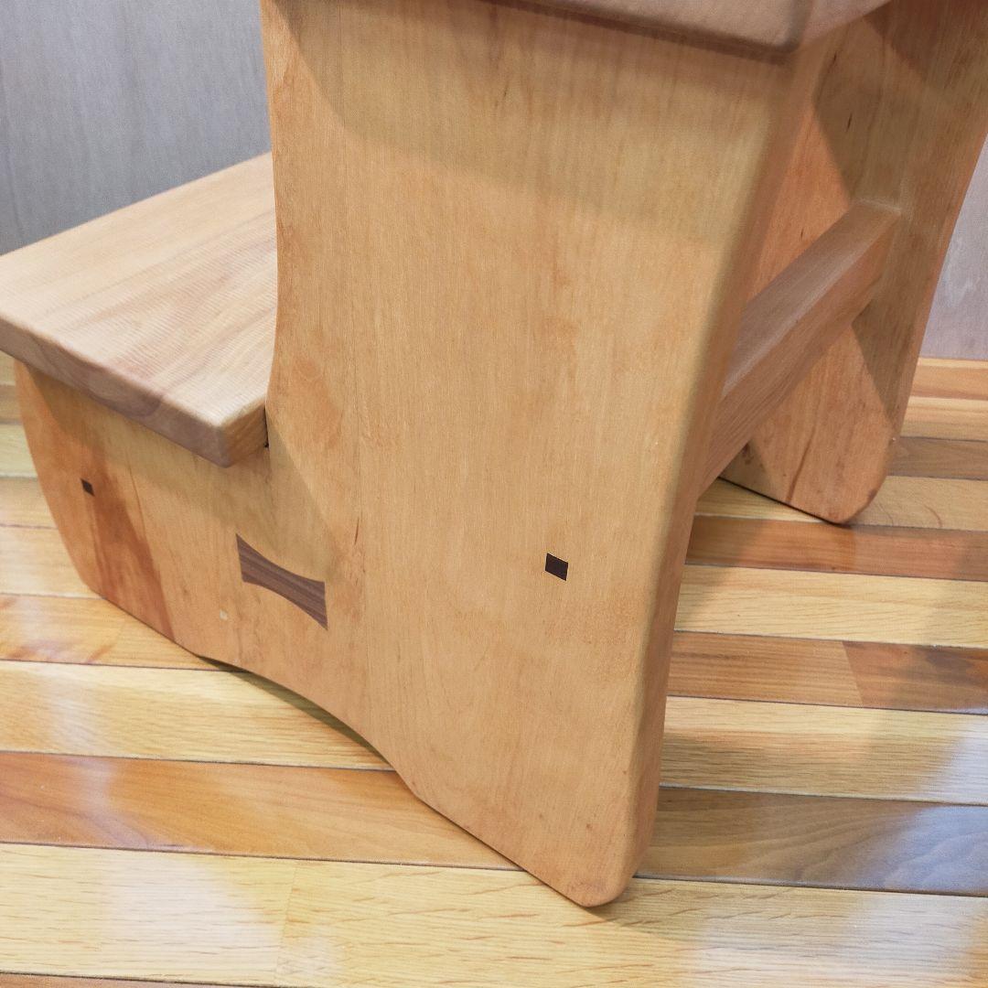 どっしりとした踏台 本職による手作り品です。