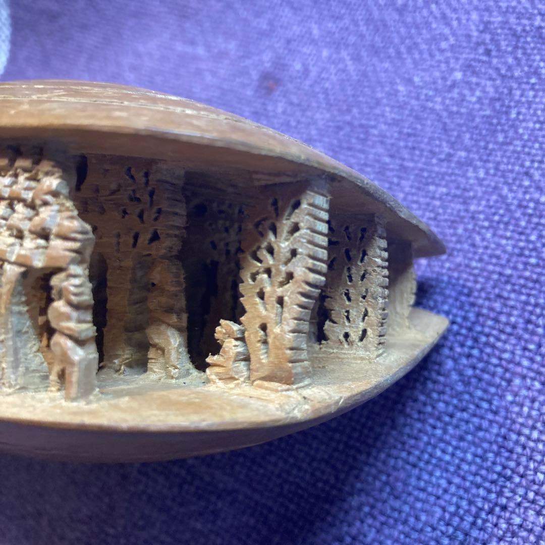 木製　貝殻モチーフ　装飾　彫刻　置き物