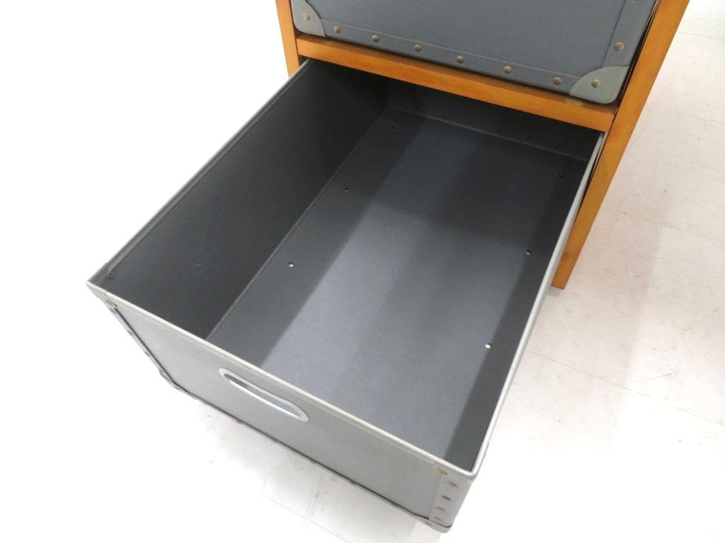 展示品　サザビー　作業台　デスク　店舗什器　デスク　机　片袖机