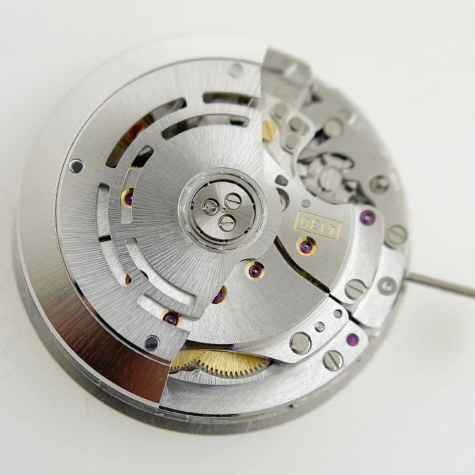 4130 ムーブメント 28800振動 8ビート