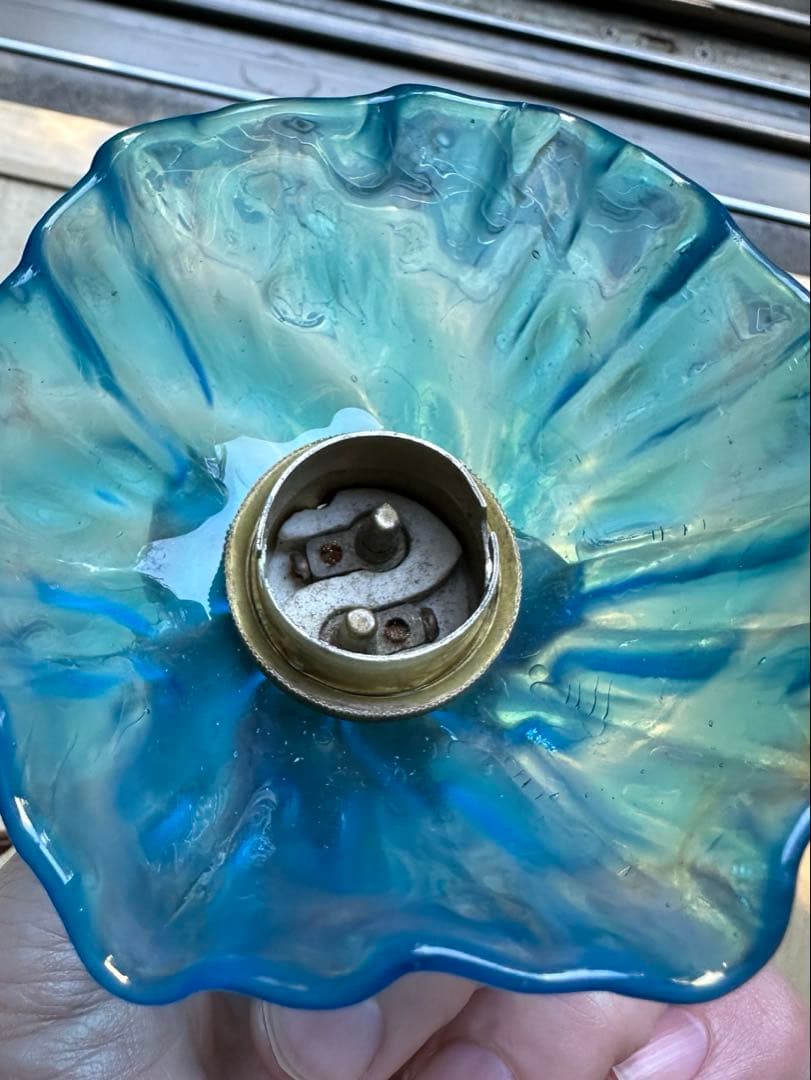 フランス アンティーク ブルーオパール螺旋模様の小さな可愛らしいアトリエランプ＊