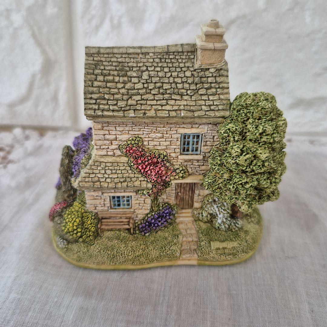 リリパットレーン　A CUT ABOVE