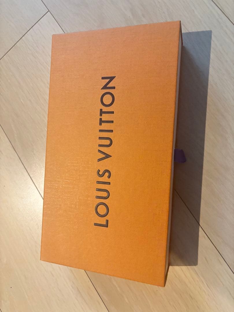 超美品 ルイヴィトン長財布 使用3ヶ月