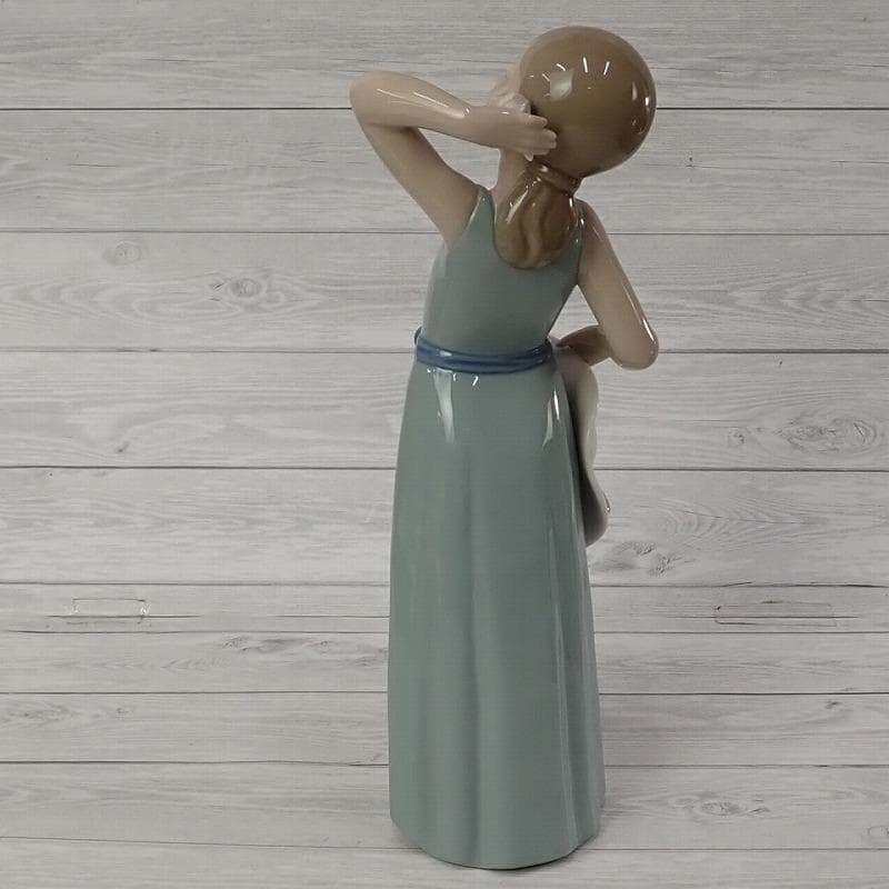 RU-5790 リヤドロ　人形　帽子　少女 20250213