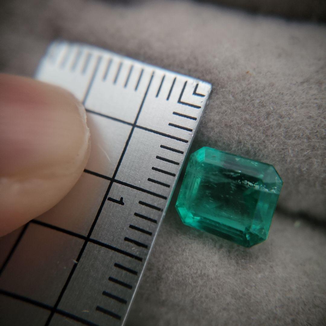 濃！！天然エメラルド 1.639ct