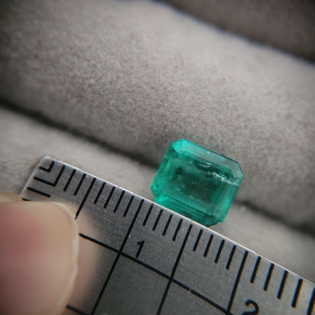 濃！！天然エメラルド 1.639ct