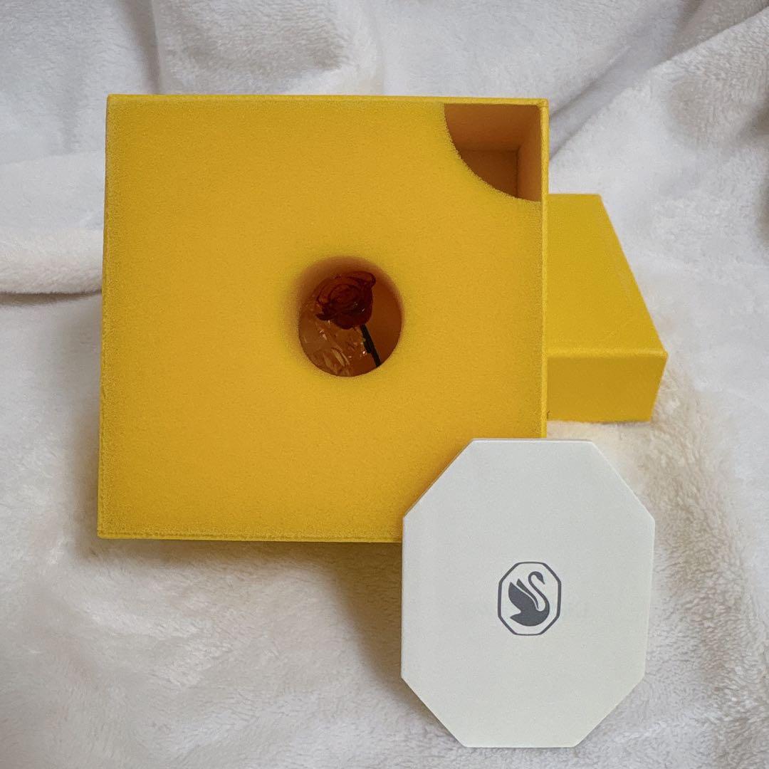 スワロフスキー　Krisベア A Rose with Love