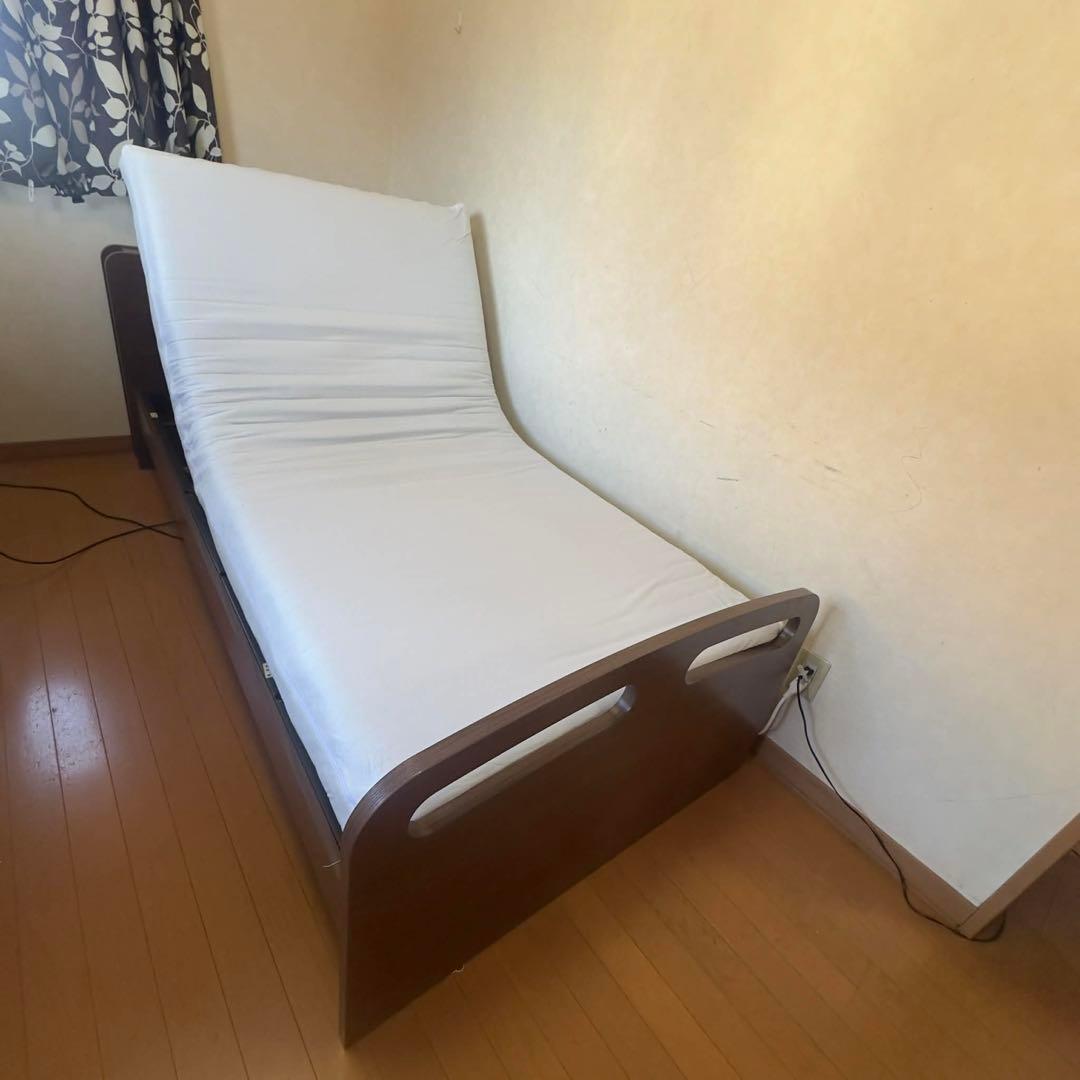 木製リクライニング介護用ベッド