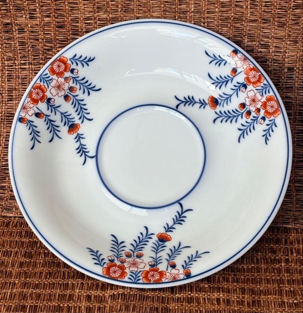有田 鍋島焼 色鍋島 花柄 カップとソーサー 2客セット - メルカリ