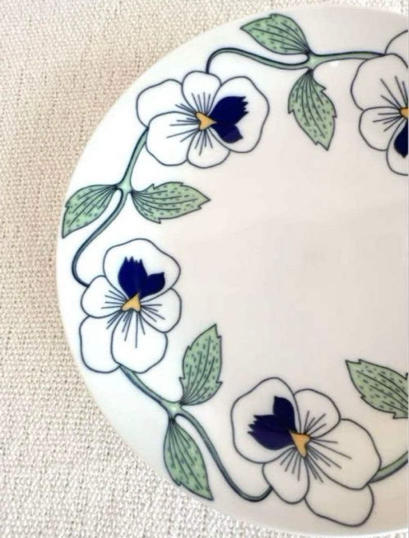 ＊Sylvia ＊24.5cm plate・* 【極美品】