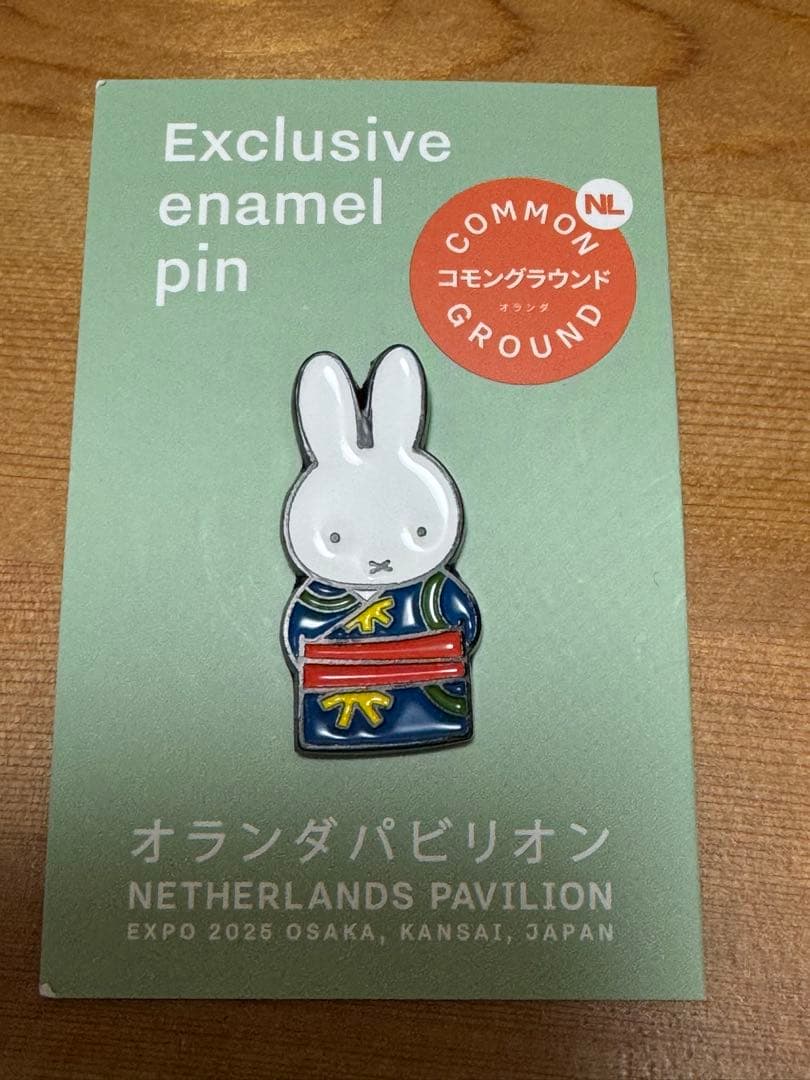 万博 オランダ館 ミッフィー ピンバッジ - メルカリ