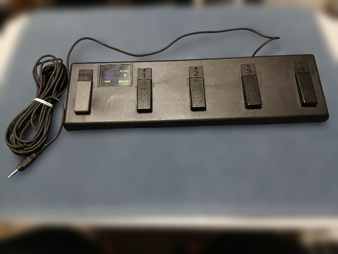 Zoom Fire 7010 マルチエフェクター アンプ コントローラー付