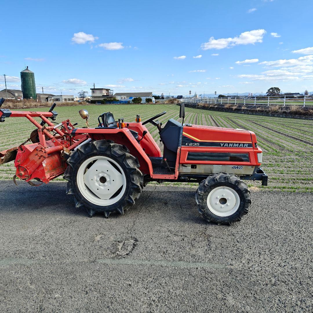 ヤンマーF235 トラクター 4WD ディーゼル　23馬力