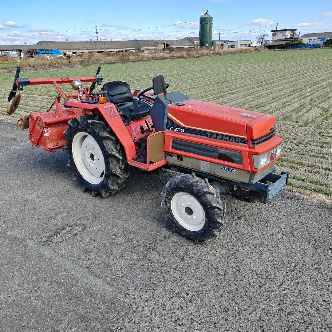 ヤンマーF235 トラクター 4WD ディーゼル　23馬力
