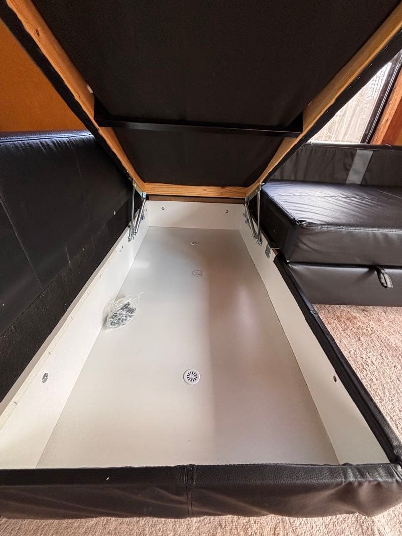 IKEA L字型ソファ 合成皮革 収納付き