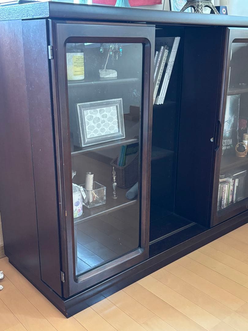 【再値下げしました】本棚／キャビネット　左右可動式　ガラス扉