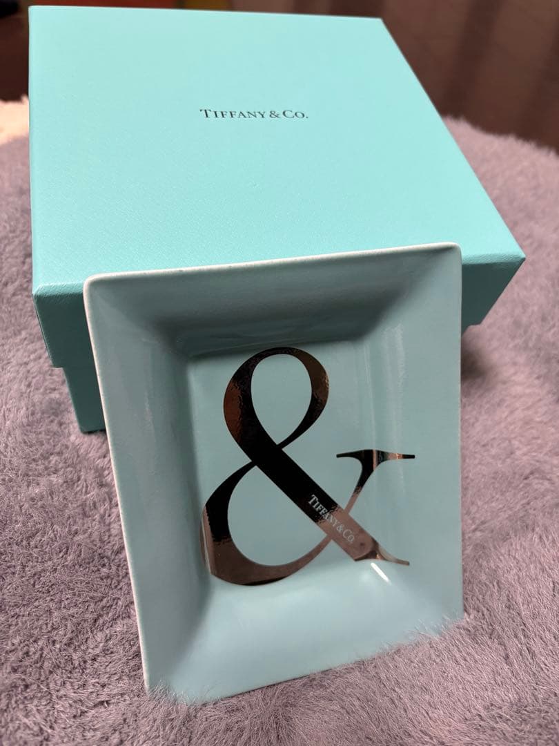 ティファニー アンパサンド ヴィドポシェ トレイアンパーサンド