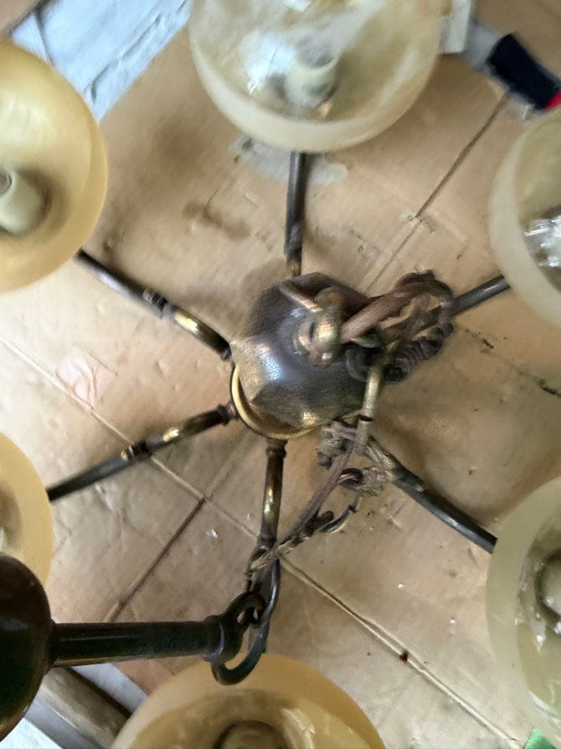 引き取り限定　イタリア製 6灯アンティークシャンデリア 直結工事用