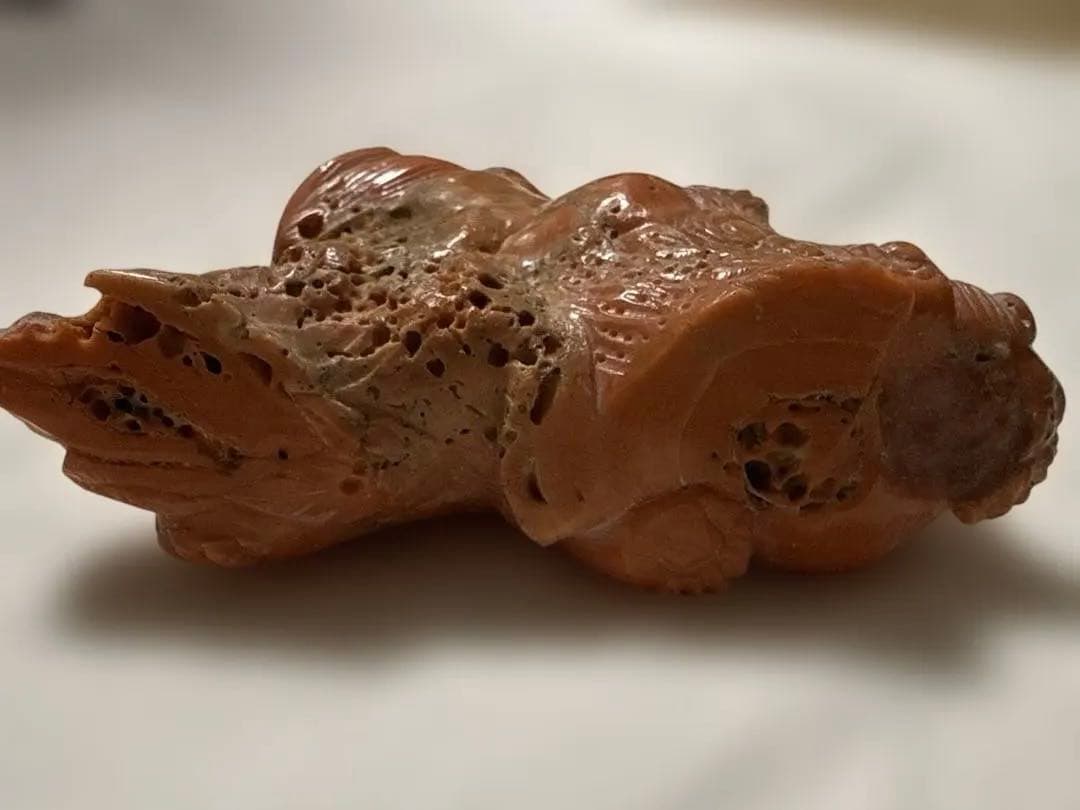 赤珊瑚　獅子　彫刻　高さ約7cm 重さ約179.2g