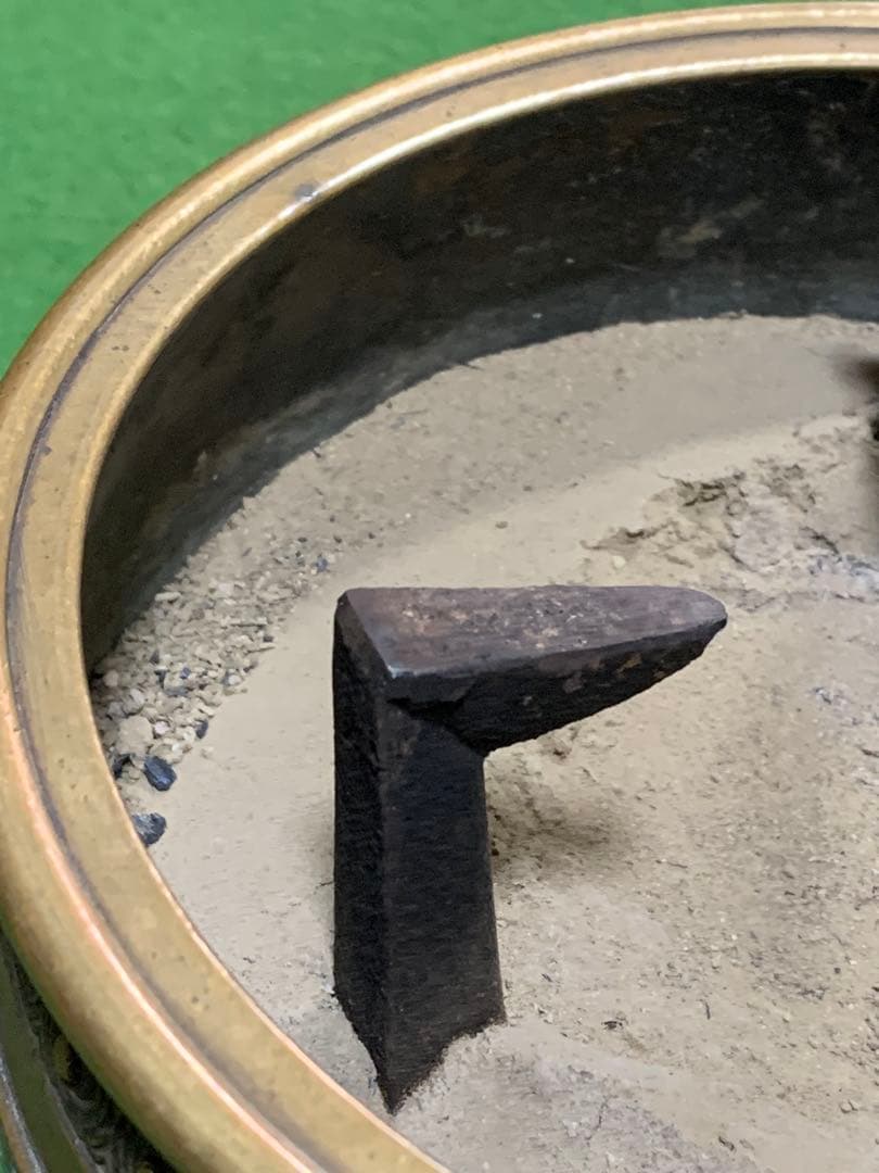 唐金 火鉢 手焙 獅子頭両耳 遊環 灰炉 - メルカリ