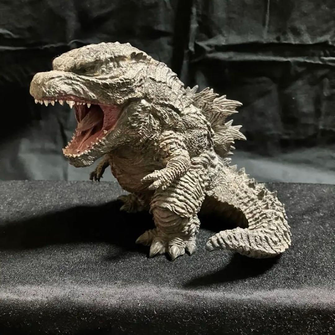 デフォリアルGODZILLA VS. KONG(2021) - メルカリ