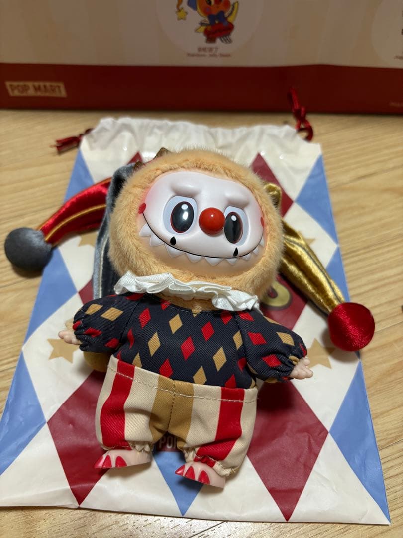 シルビア　POPMART why so seriousラブブ シークレッ