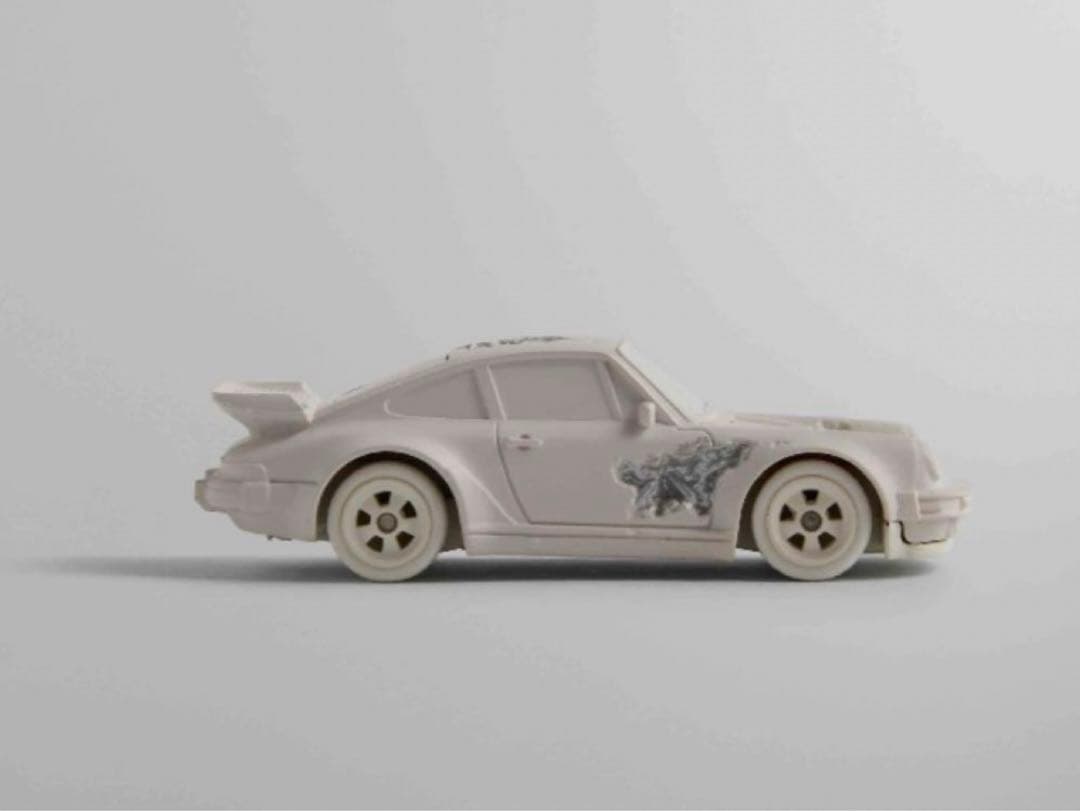 ミニカー MATTEL \"Hot Wheels x Daniel Arsham Lap 1