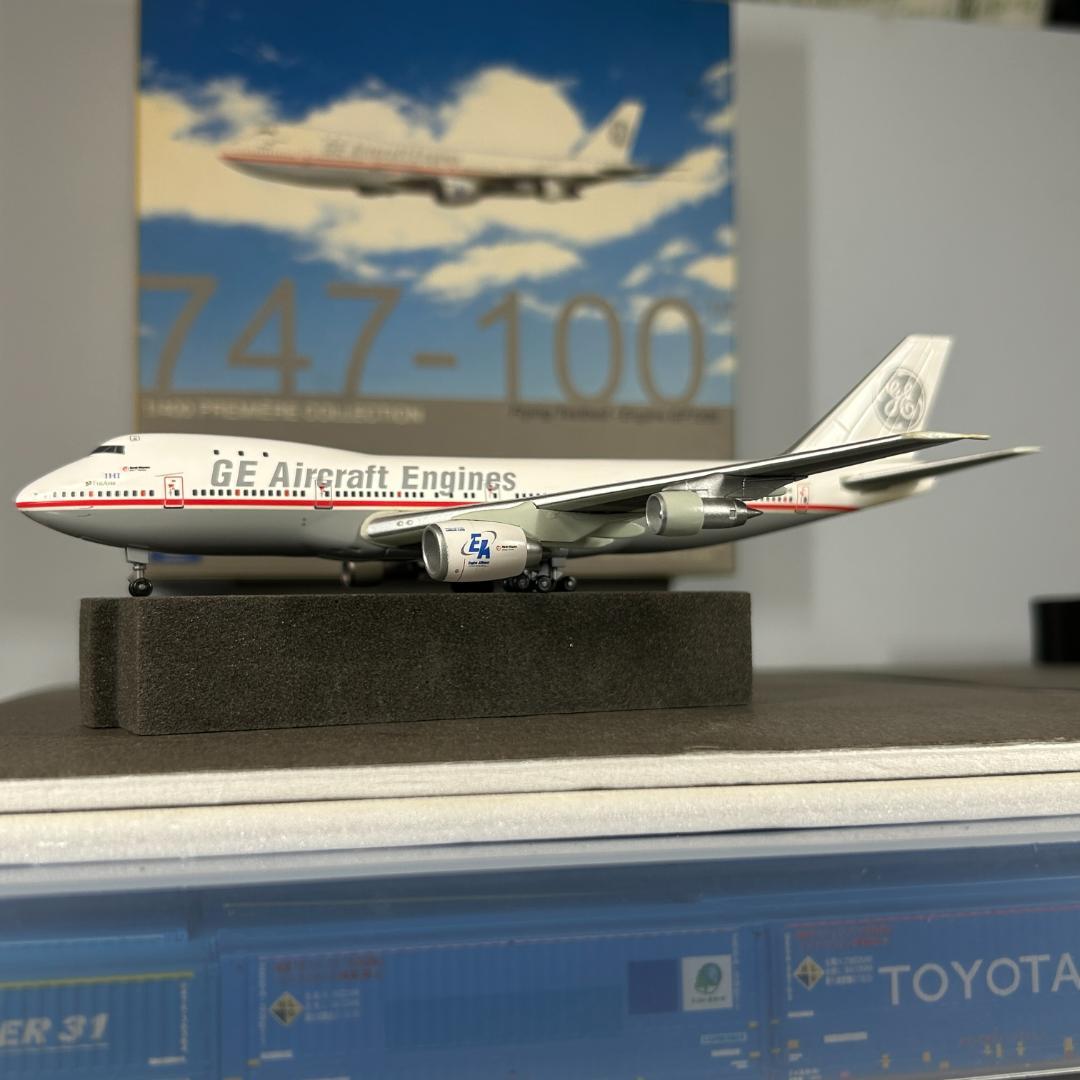 航空機・ヘリコプター 1/400 GE Aircraft Engines B747-100