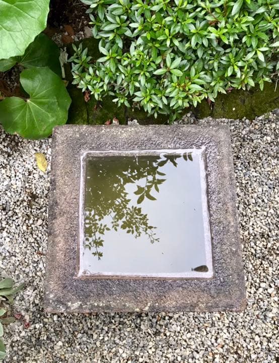 【天然石台形水鉢・蹲・向鉢】ガーデニング箱庭造園水石飾り石バードバス