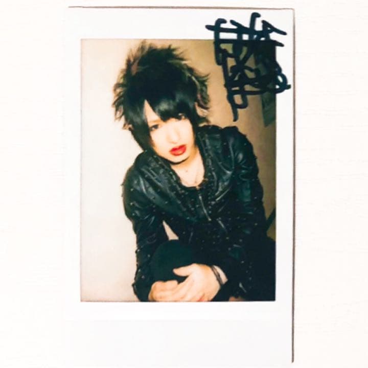 V系☆R指定【七星】サイン＆落書き☆チェキ☆8点セット - メルカリ