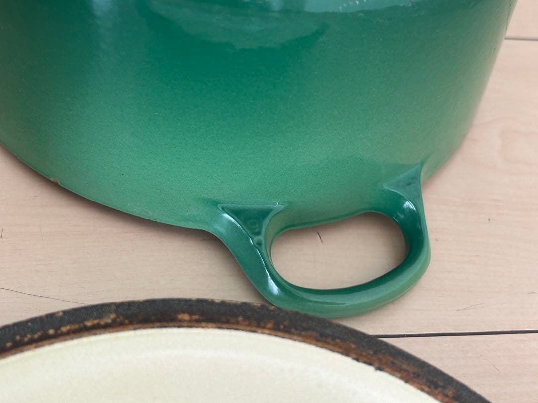 LE CREUSET　ココット ロンド レーシンググリーン22cm