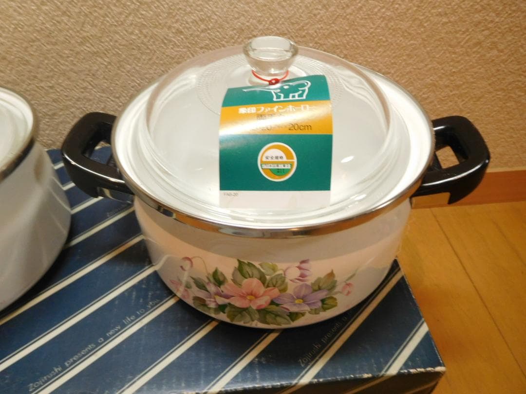 ホーロー鍋セット　象印　片手なべ、両手なべセット