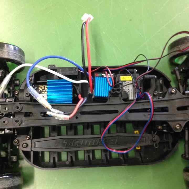 タミヤ製 トヨタ86ドリフトパッケージ ラジコン サンワ製コントローラ付き