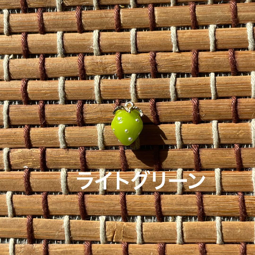 サンプル用　全35種類　8×11.5mm いちごチャーム 色見本