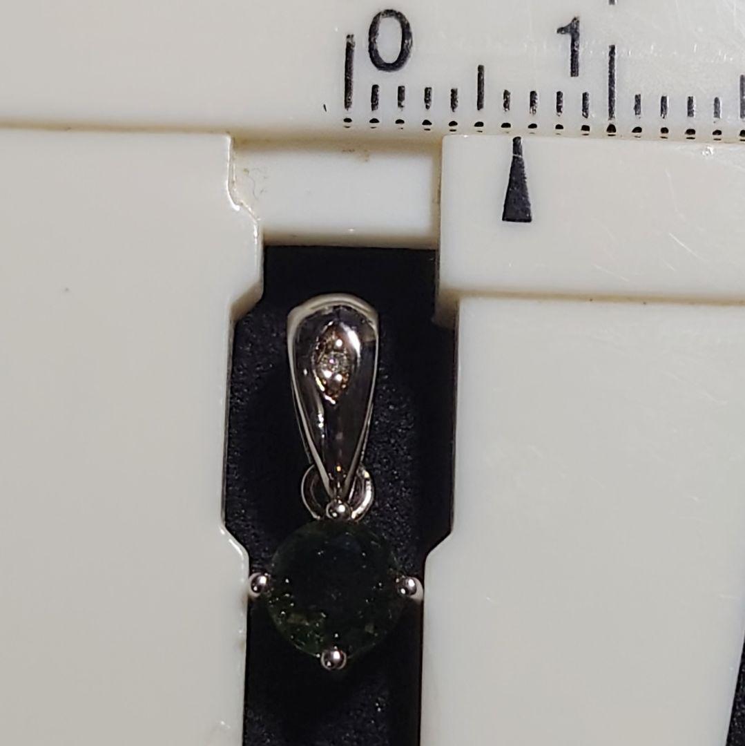 ★モルダバイト×ダイヤモンド ラウンドカット ペンダント(SA+)