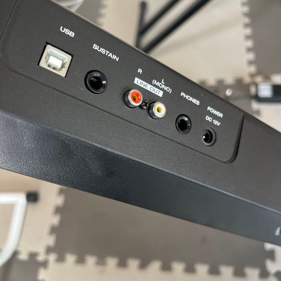 【横浜市内配達】スタンド付き！88鍵盤　電子ピアノ　Alesis RECITAL