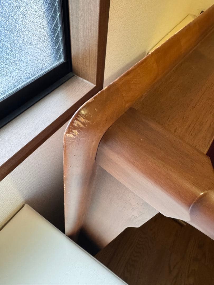 ブラウン木製テーブル 引き出し付き