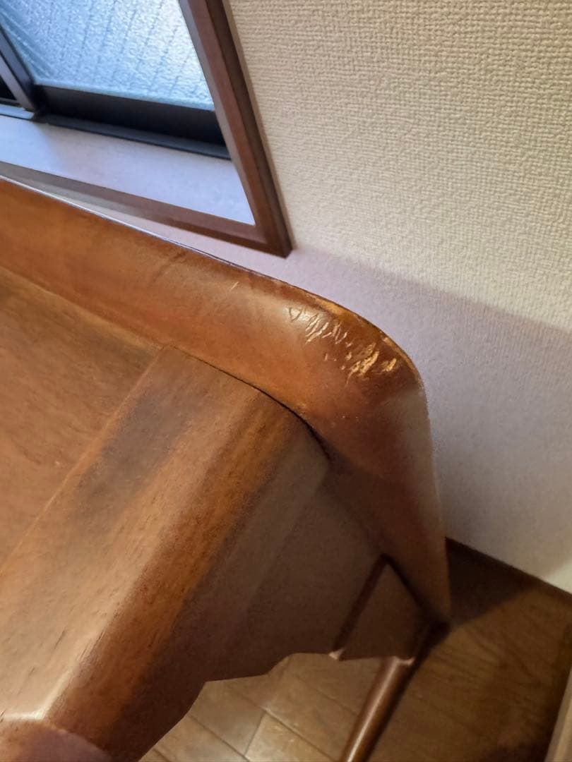 ブラウン木製テーブル 引き出し付き