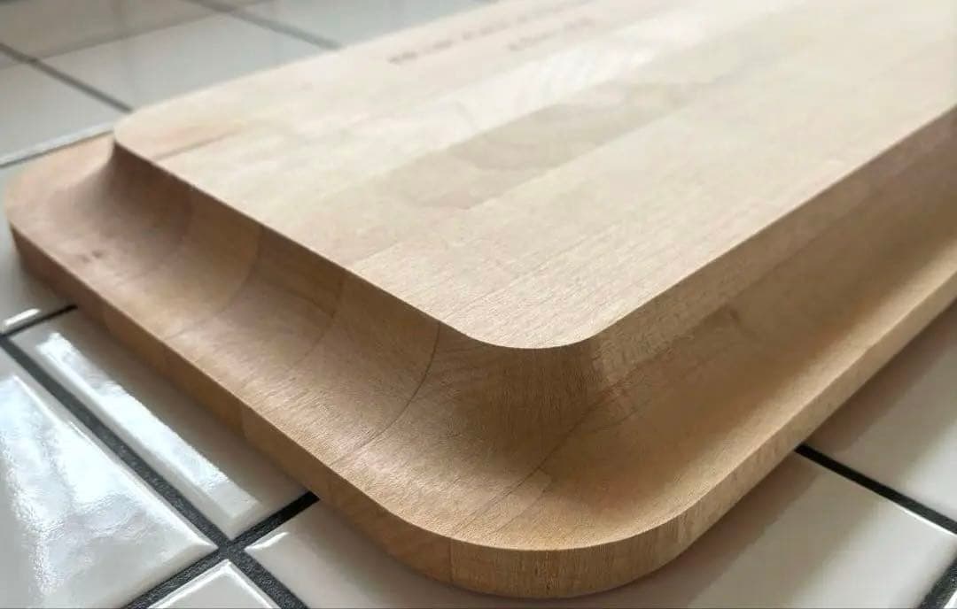 Kohler社製 木製カッティングボード （食器洗い乾燥機不可）