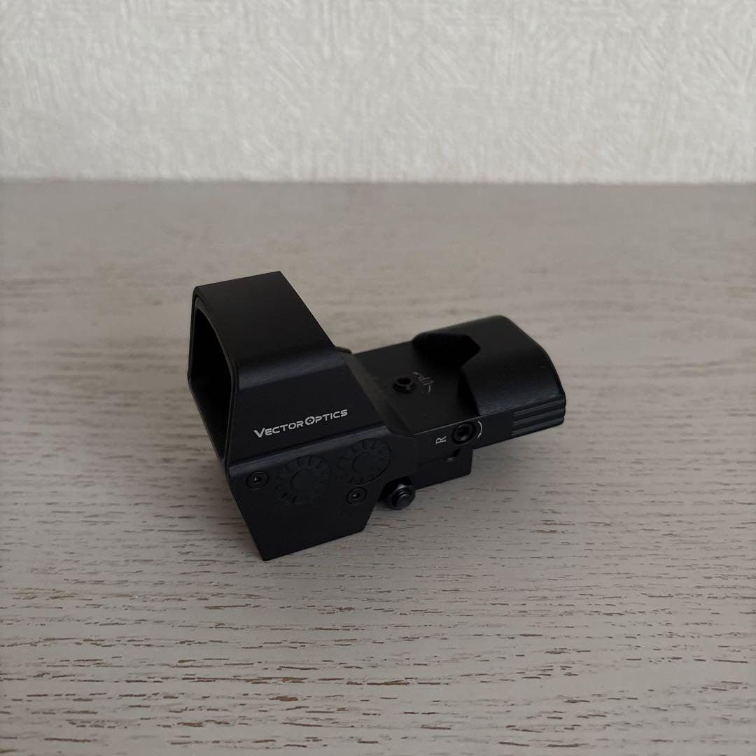 Omega 23×33 Four Reticle Reflex Sight - メルカリ