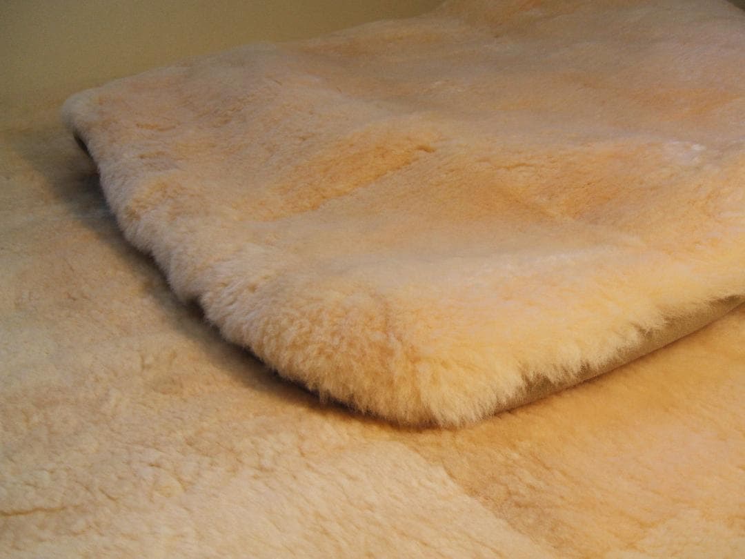 決算最終価格❗️新品＊オーストラリア原皮２５ミリ＊ムートンシーツ（シングル）